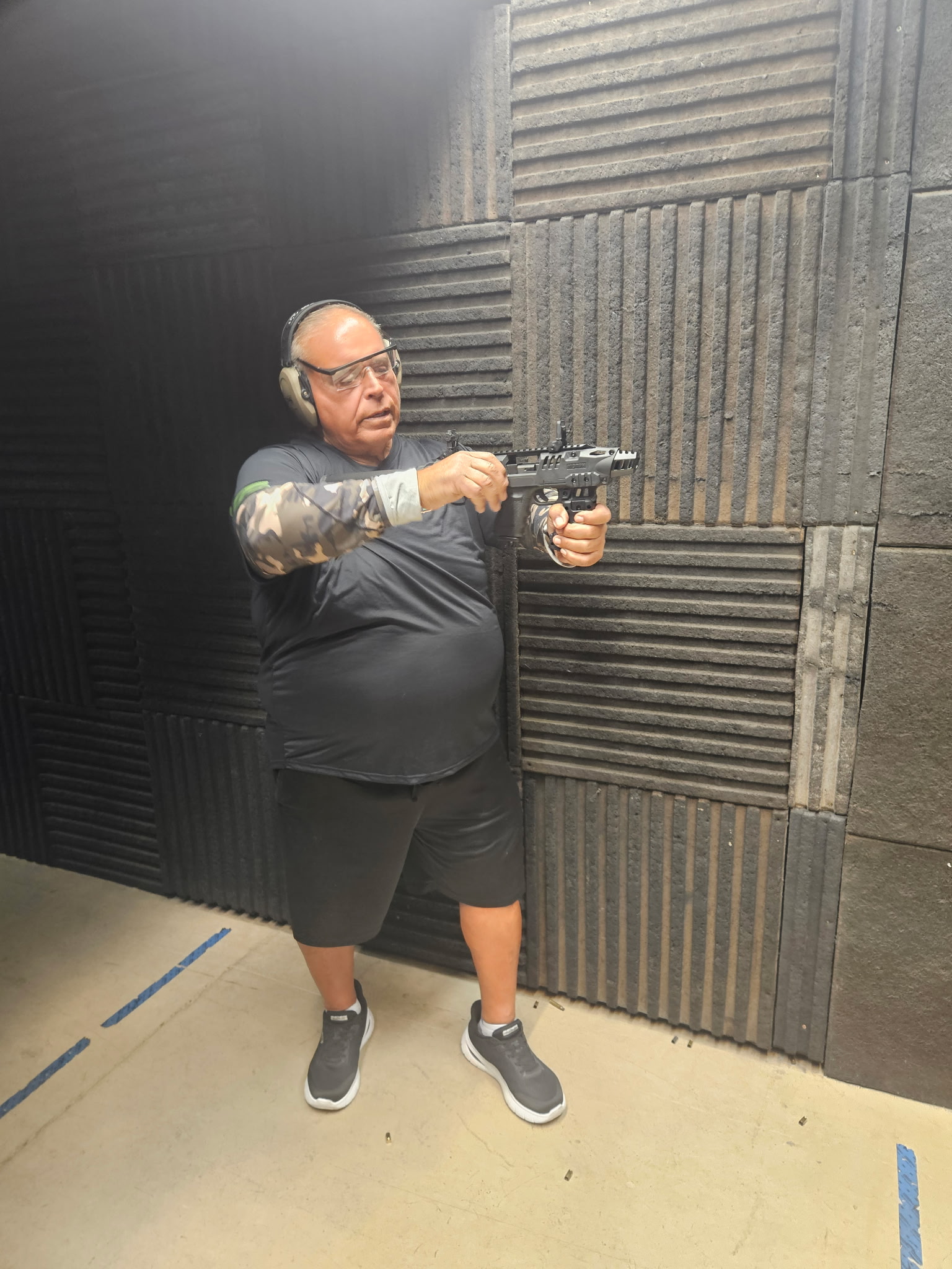 Joe Gannascoli at the range with Morph